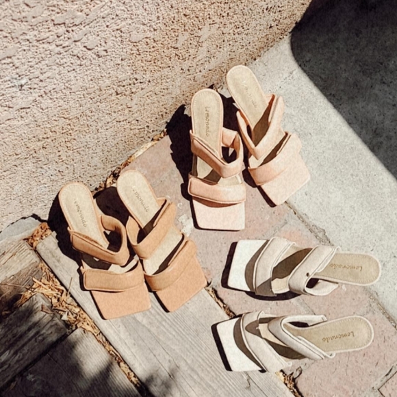 π¨LAST CHANCE// Pink heel Sandal - Picture 3 of 5